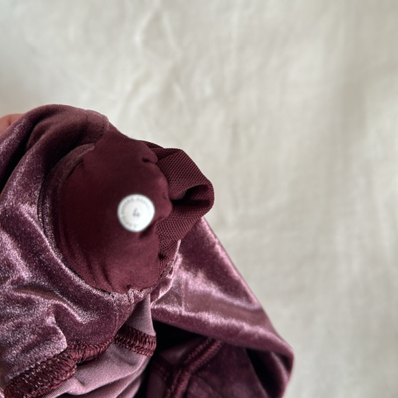 Lululemon Velvet Wunder Under Leggings 4 - Picture 6 of 6